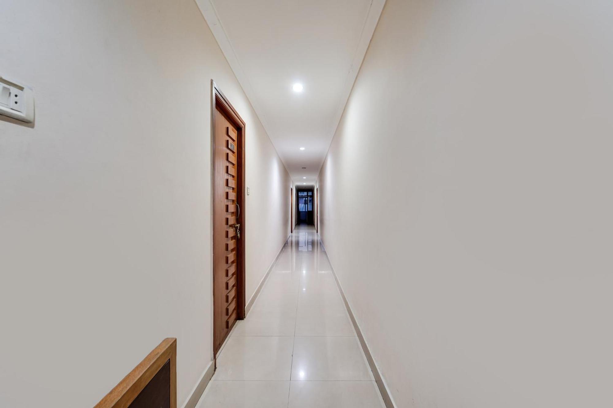 Townhouse Garden City Chennai Exterior photo