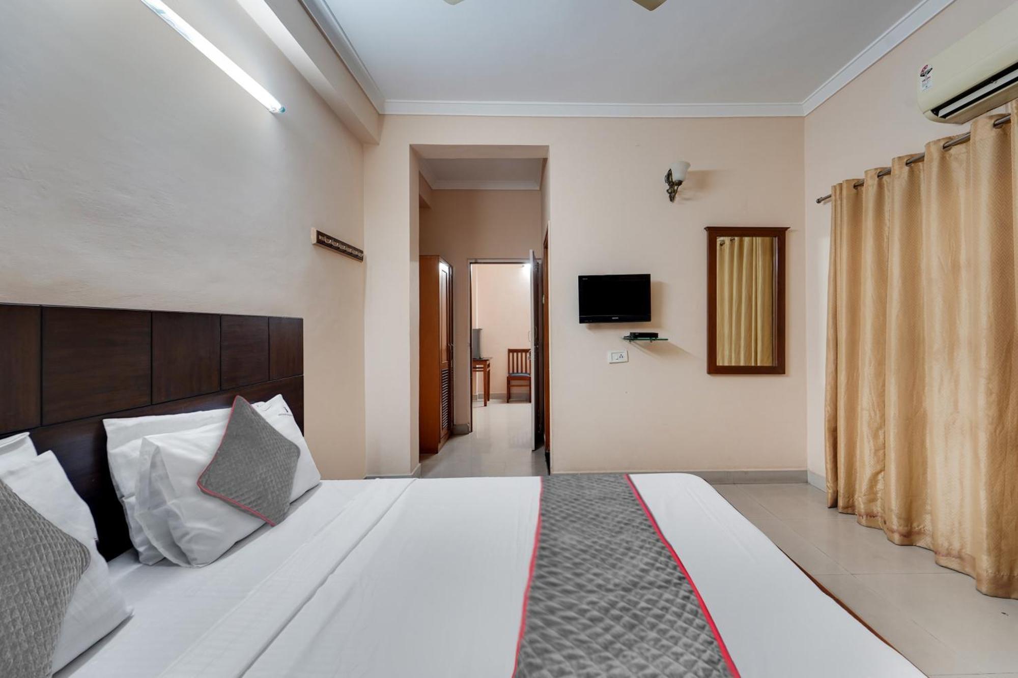 Townhouse Garden City Chennai Exterior photo